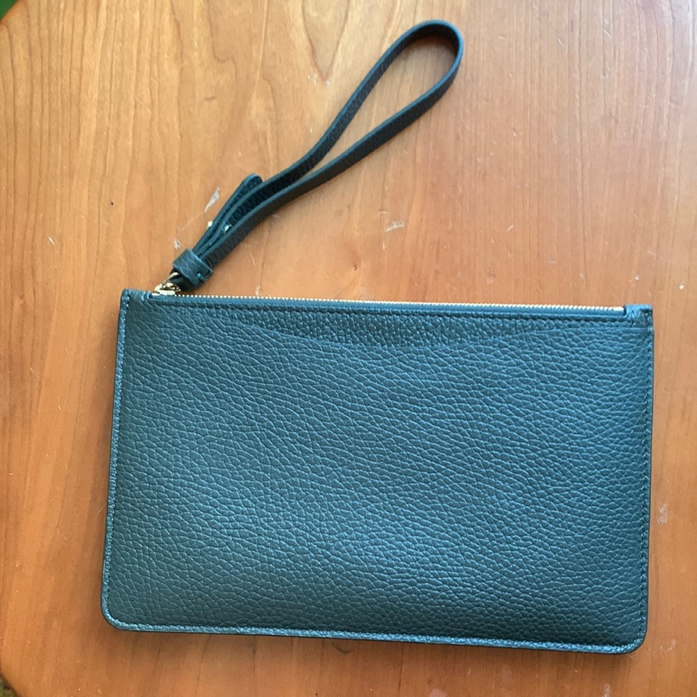 Cuyana slim wristlet wallet